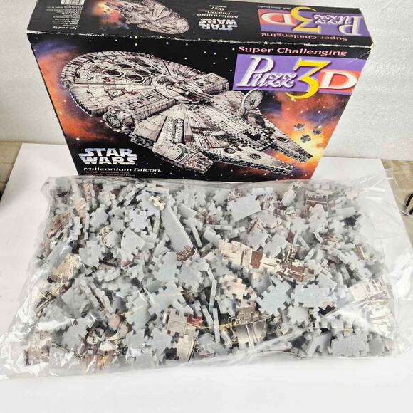 95 Star Wars Millennium Falcon 3D 857 Piece Foam Puzzle Milton Bradley Complete - Picture 8 of 16